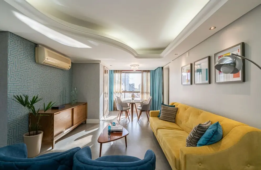 Apartamento com 3 quartos à venda, 238m2 em Menino Deus, Porto Alegre - RS - imagem 7 Foto 7 de Apartamento com 3 quartos à venda, 238m2 em Menino Deus, Porto Alegre - RS