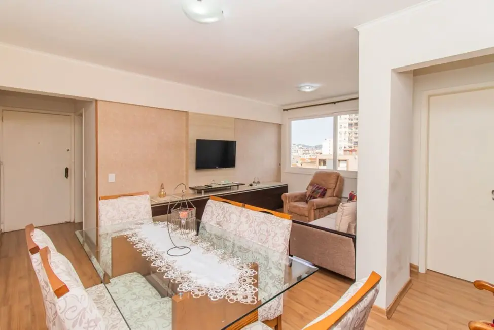Apartamento com 2 quartos à venda, 69m2 em Centro Histórico, Porto Alegre - RS - imagem 6 Foto 6 de Apartamento com 2 quartos à venda, 69m2 em Centro Histórico, Porto Alegre - RS
