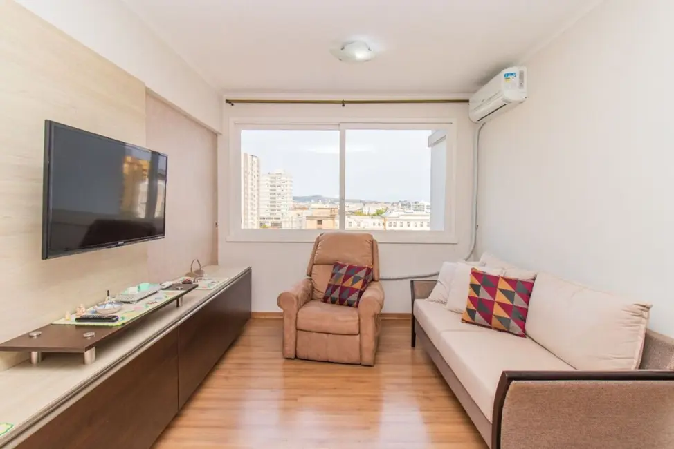 Apartamento com 2 quartos à venda, 69m2 em Centro Histórico, Porto Alegre - RS - imagem 8 Foto 8 de Apartamento com 2 quartos à venda, 69m2 em Centro Histórico, Porto Alegre - RS