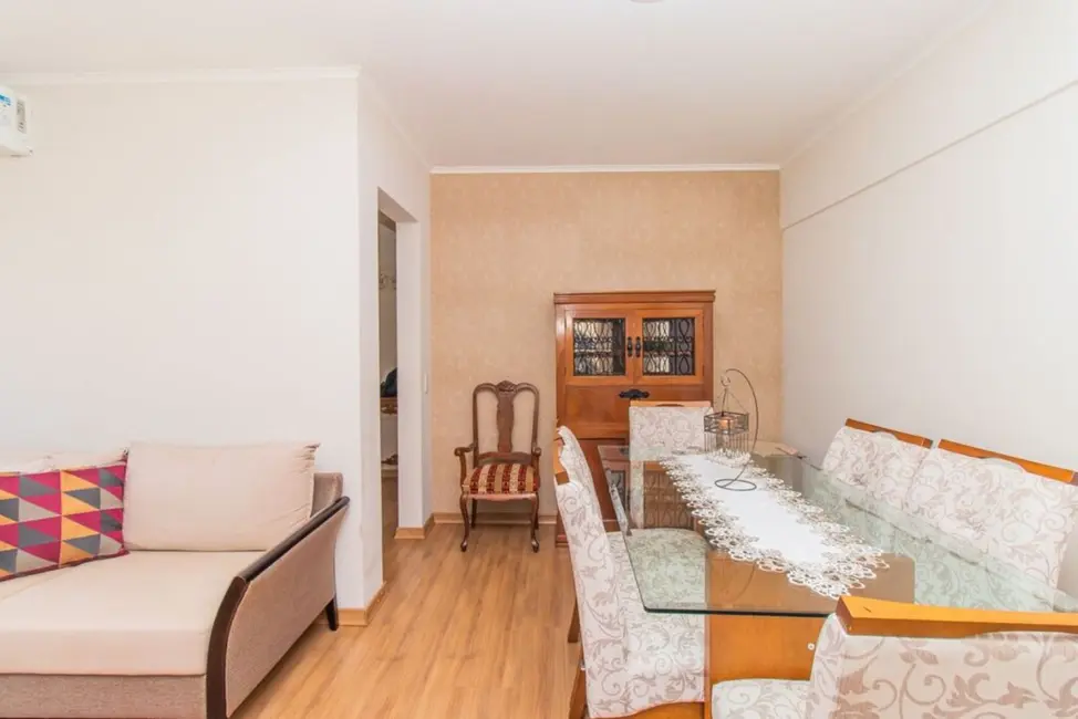 Apartamento com 2 quartos à venda, 69m2 em Centro Histórico, Porto Alegre - RS - imagem 5 Foto 5 de Apartamento com 2 quartos à venda, 69m2 em Centro Histórico, Porto Alegre - RS