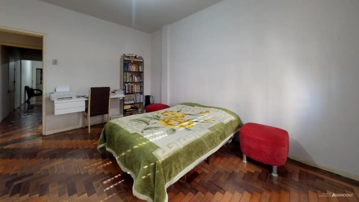 Foto 2 de Apartamento com 2 quartos à venda, 68m2 em Centro Histórico, Porto Alegre - RS