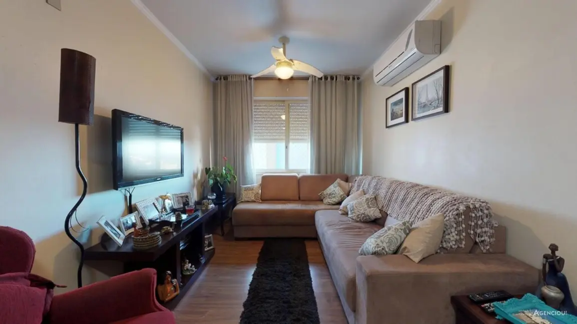 Apartamento com 3 quartos à venda, 185m2 em Passo da Areia, Porto Alegre - RS - imagem 3 Foto 3 de Apartamento com 3 quartos à venda, 185m2 em Passo da Areia, Porto Alegre - RS