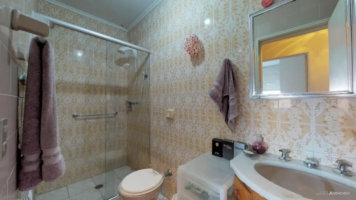 Apartamento com 3 quartos à venda, 185m2 em Passo da Areia, Porto Alegre - RS - imagem 6 Foto 6 de Apartamento com 3 quartos à venda, 185m2 em Passo da Areia, Porto Alegre - RS