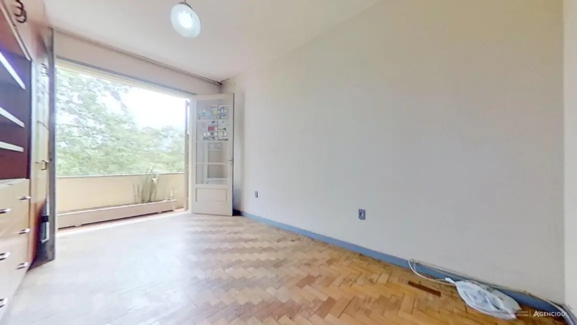 Foto 2 de Apartamento com 2 quartos à venda, 83m2 em São Geraldo, Porto Alegre - RS