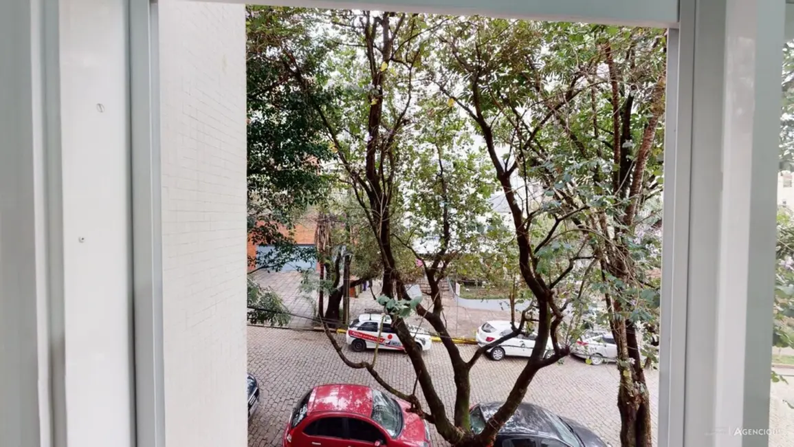 Apartamento com 3 quartos à venda, 104m2 em Petrópolis, Porto Alegre - RS - imagem 7 Foto 7 de Apartamento com 3 quartos à venda, 104m2 em Petrópolis, Porto Alegre - RS