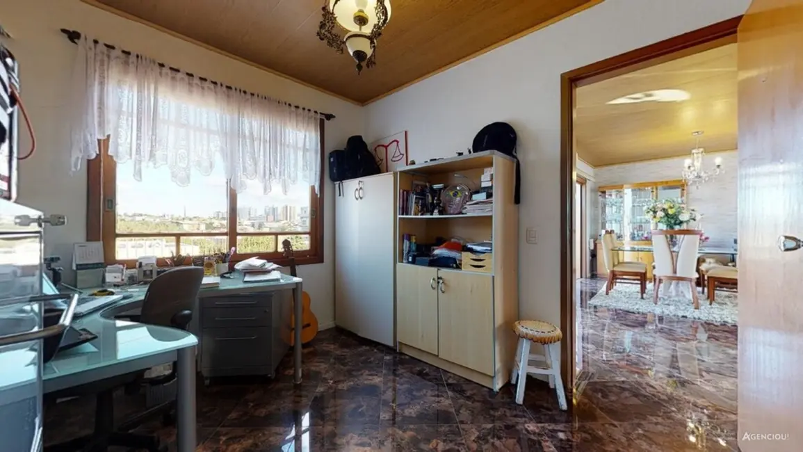 Foto 8 de Apartamento com 3 quartos à venda, 195m2 em Cristo Redentor, Porto Alegre - RS