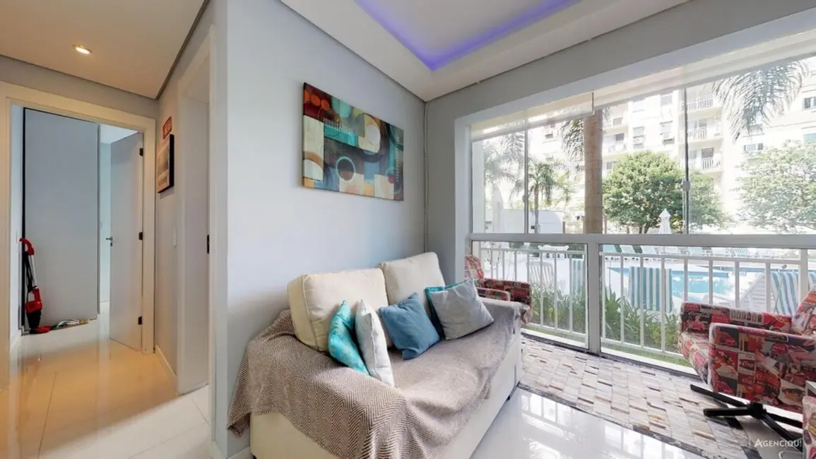 Foto 2 de Apartamento com 2 quartos à venda, 56m2 em Camaquã, Porto Alegre - RS