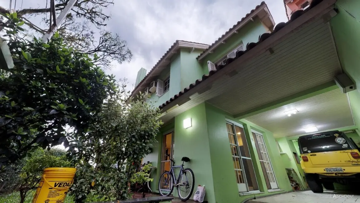 Foto 2 de Casa com 3 quartos à venda, 220m2 em Tristeza, Porto Alegre - RS