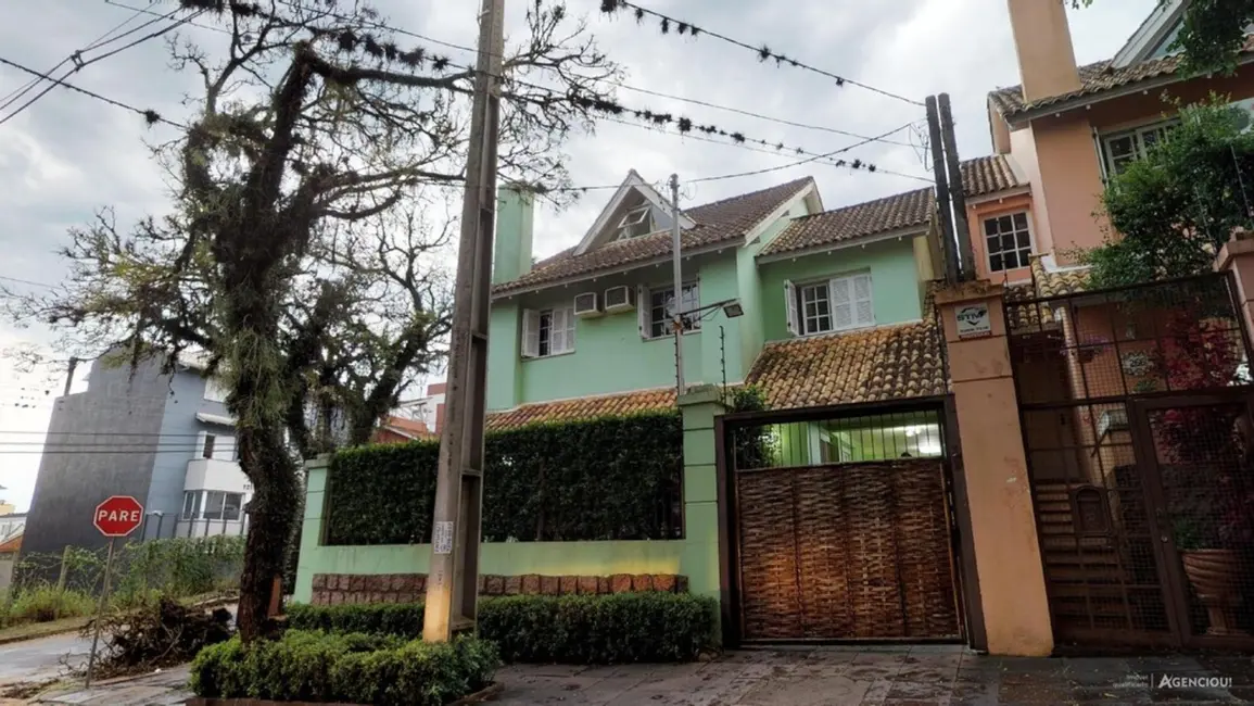 Foto 1 de Casa com 3 quartos à venda, 220m2 em Tristeza, Porto Alegre - RS