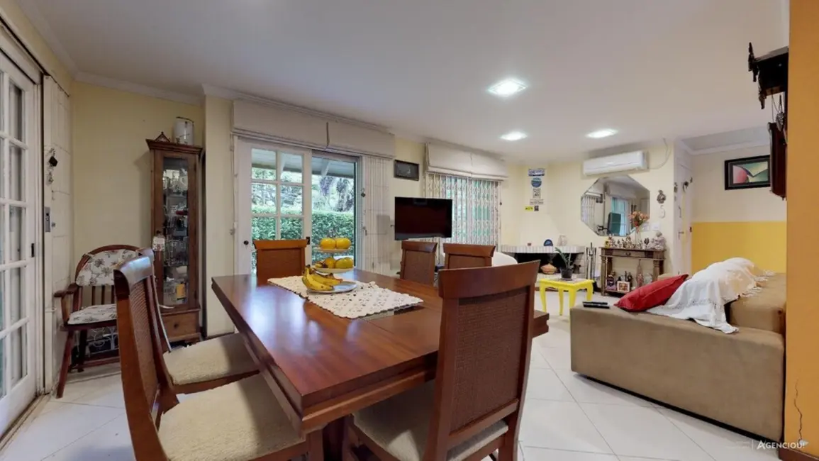 Foto 9 de Casa com 3 quartos à venda, 220m2 em Tristeza, Porto Alegre - RS