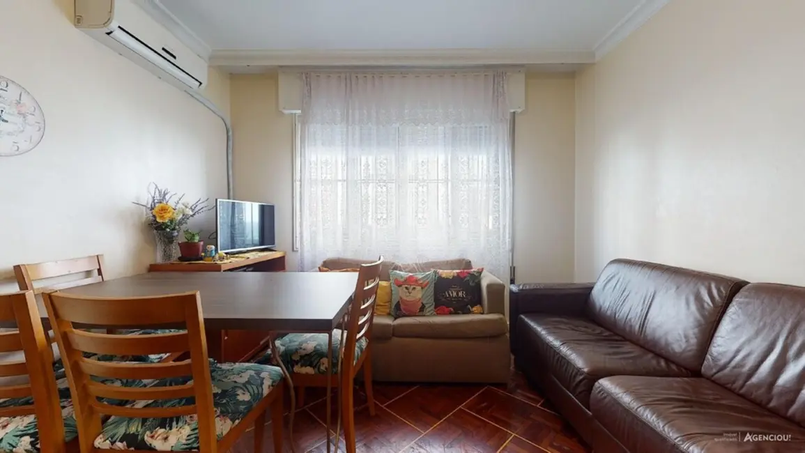 Apartamento com 2 quartos à venda, 70m2 em Menino Deus, Porto Alegre - RS - imagem 8 Foto 8 de Apartamento com 2 quartos à venda, 70m2 em Menino Deus, Porto Alegre - RS