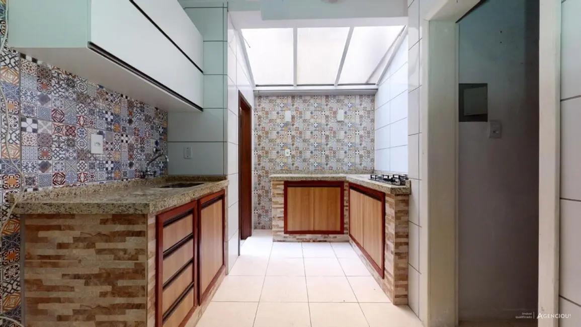 Apartamento com 2 quartos à venda, 64m2 em Menino Deus, Porto Alegre - RS - imagem 8 Foto 8 de Apartamento com 2 quartos à venda, 64m2 em Menino Deus, Porto Alegre - RS