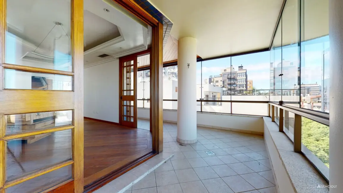 Apartamento com 5 quartos à venda, 410m2 em Petrópolis, Porto Alegre - RS - imagem 9 Foto 9 de Apartamento com 5 quartos à venda, 410m2 em Petrópolis, Porto Alegre - RS