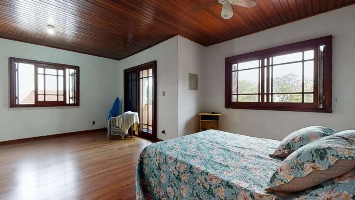 Foto 2 de Casa com 3 quartos à venda, 190m2 em Partenon, Porto Alegre - RS