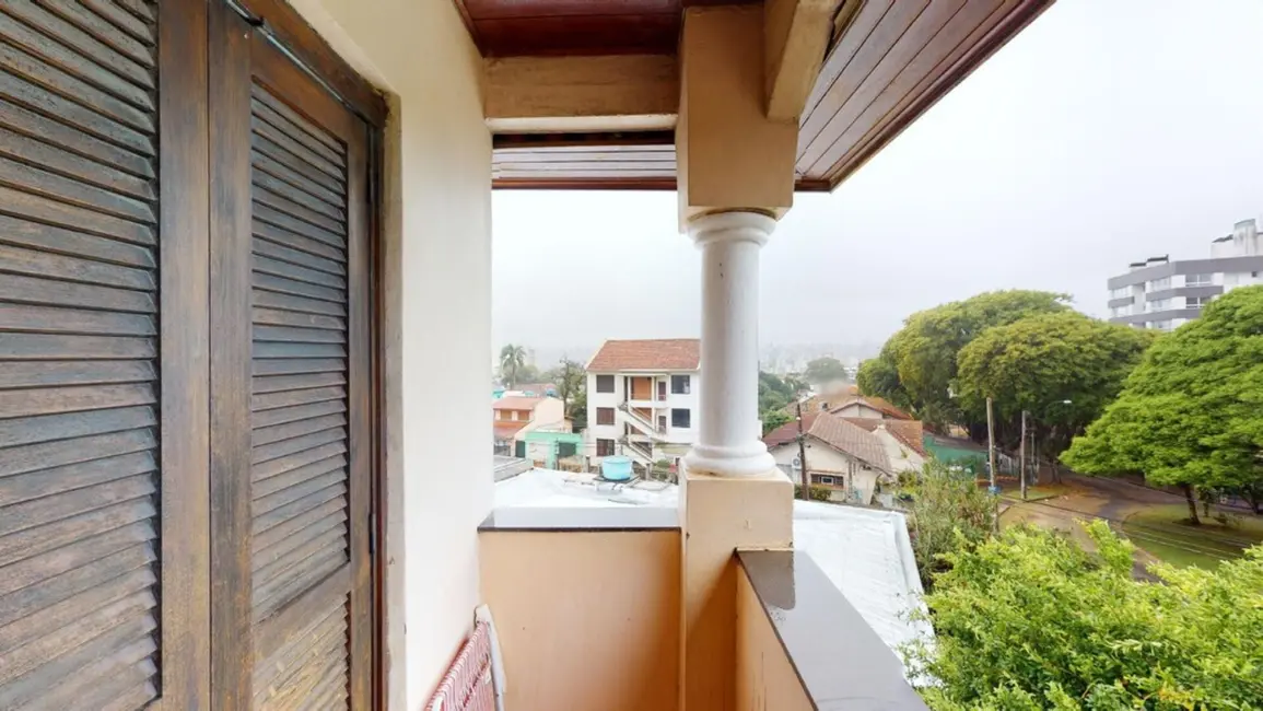 Casa com 3 quartos à venda, 190m2 em Partenon, Porto Alegre - RS - imagem 6 Foto 6 de Casa com 3 quartos à venda, 190m2 em Partenon, Porto Alegre - RS