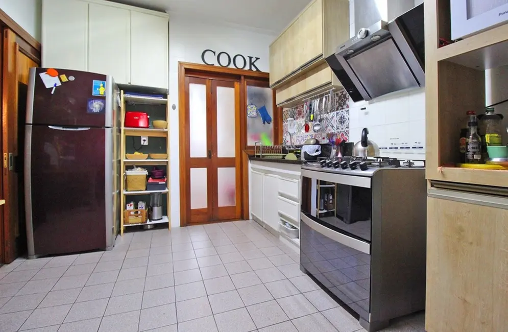 Foto 4 de Apartamento com 4 quartos à venda, 195m2 em Chácara das Pedras, Porto Alegre - RS