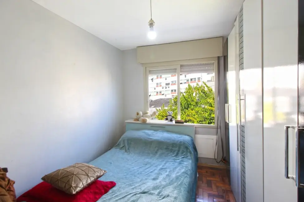 Foto 6 de Apartamento com 1 quarto à venda, 39m2 em Vila Ipiranga, Porto Alegre - RS