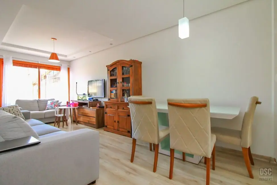 Foto 5 de Casa com 3 quartos à venda, 129m2 em Guarujá, Porto Alegre - RS