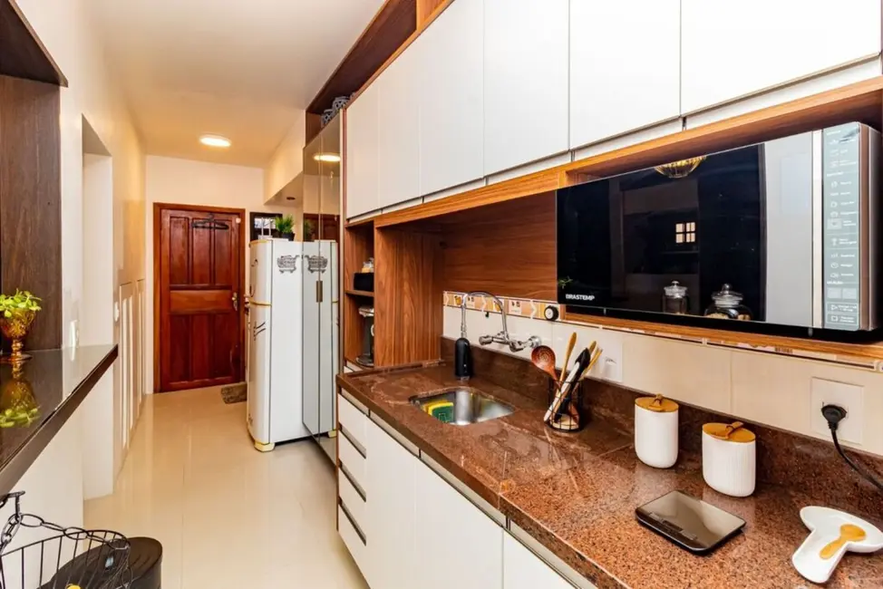 Casa com 3 quartos à venda, 163m2 em Teresópolis, Porto Alegre - RS - imagem 7 Foto 7 de Casa com 3 quartos à venda, 163m2 em Teresópolis, Porto Alegre - RS