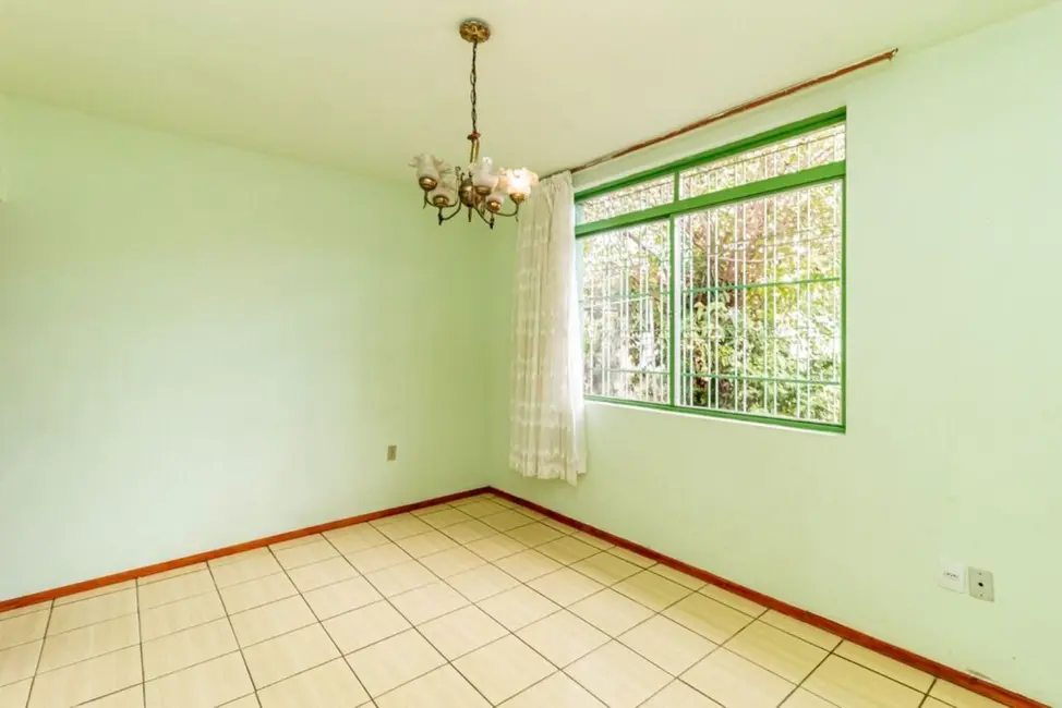 Casa com 3 quartos à venda, 149m2 em Glória, Porto Alegre - RS - imagem 3 Foto 3 de Casa com 3 quartos à venda, 149m2 em Glória, Porto Alegre - RS