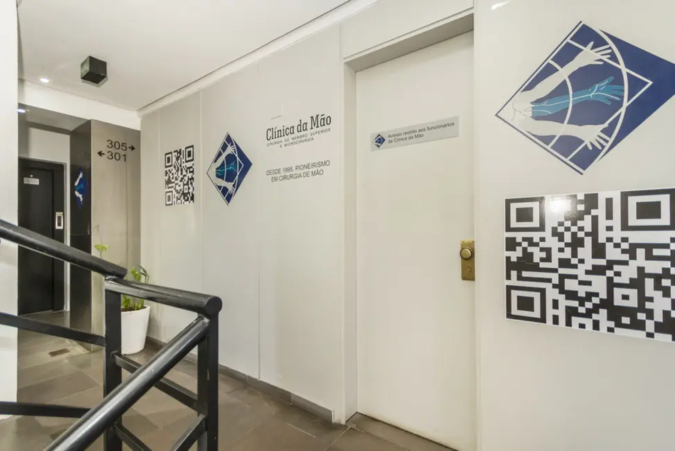 Foto 3 de Sala Comercial à venda, 115m2 em Santana, Porto Alegre - RS