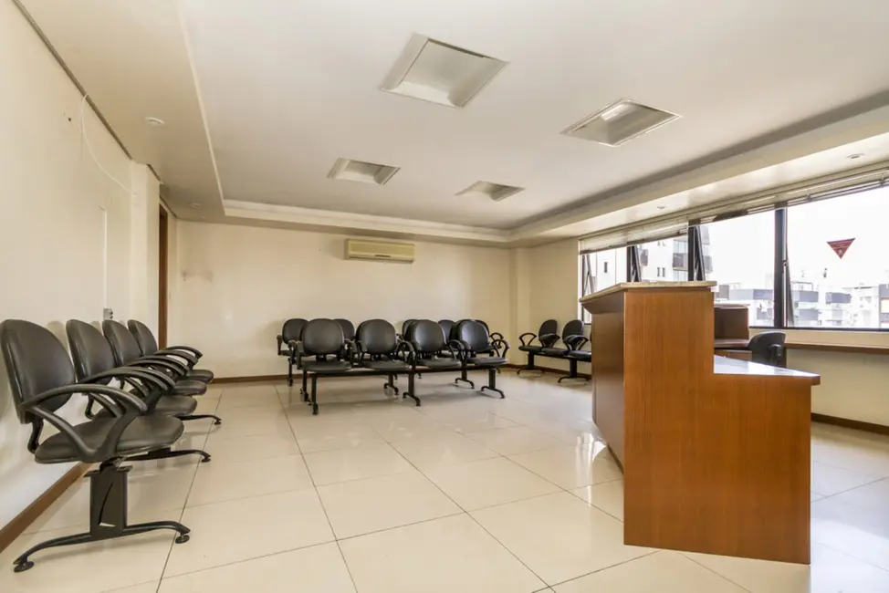 Foto 4 de Sala Comercial à venda, 115m2 em Santana, Porto Alegre - RS