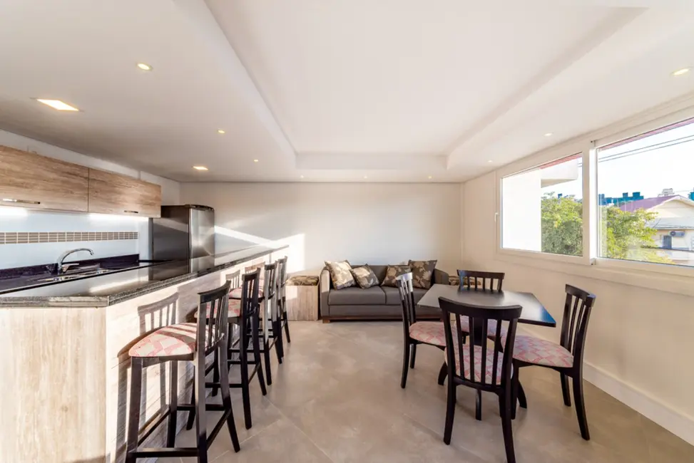 Apartamento com 2 quartos à venda, 58m2 em Santo Antônio, Porto Alegre - RS - imagem 6 Foto 6 de Apartamento com 2 quartos à venda, 58m2 em Santo Antônio, Porto Alegre - RS