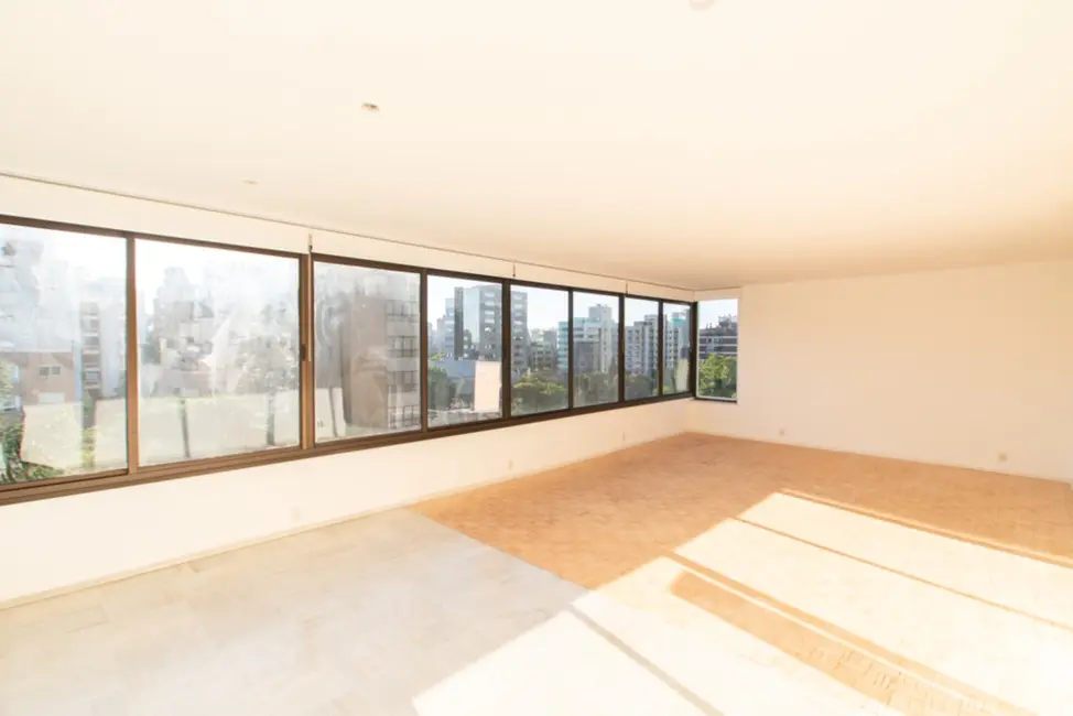 Foto 8 de Apartamento com 4 quartos à venda, 368m2 em Rio Branco, Porto Alegre - RS