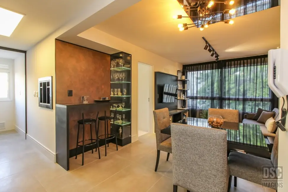 Apartamento com 2 quartos à venda, 74m2 em Passo da Areia, Porto Alegre - RS - imagem 3 Foto 3 de Apartamento com 2 quartos à venda, 74m2 em Passo da Areia, Porto Alegre - RS