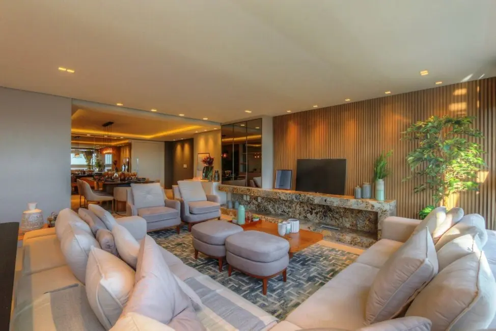 Foto 5 de Apartamento com 3 quartos à venda, 324m2 em Vila Assunção, Porto Alegre - RS