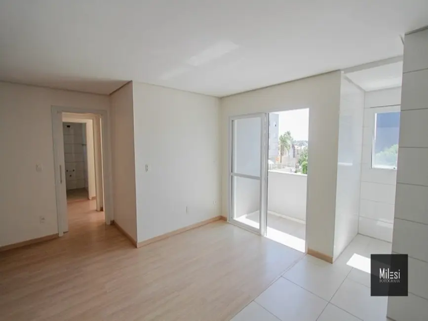 Apartamento com 3 quartos à venda, 79m2 em São Victor COHAB, Caxias Do Sul - RS - imagem 3 Foto 3 de Apartamento com 3 quartos à venda, 79m2 em São Victor COHAB, Caxias Do Sul - RS