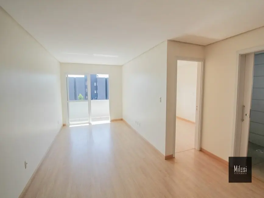 Apartamento com 2 quartos à venda, 76m2 em São Victor COHAB, Caxias Do Sul - RS - imagem 3 Foto 3 de Apartamento com 2 quartos à venda, 76m2 em São Victor COHAB, Caxias Do Sul - RS