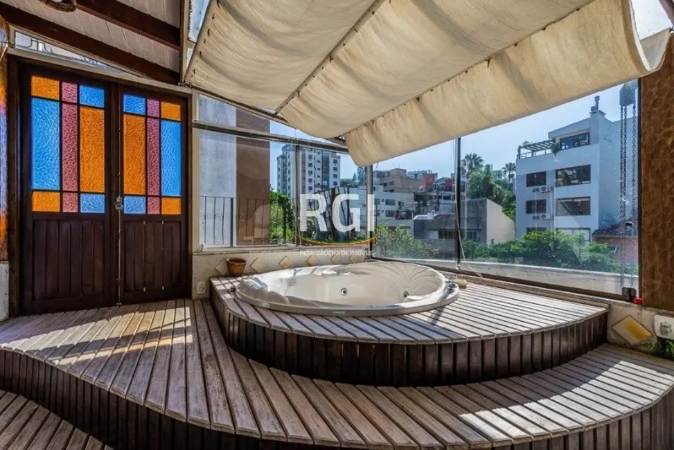 Apartamento com 2 quartos à venda, 116m2 em Petrópolis, Porto Alegre - RS - imagem 8 Foto 8 de Apartamento com 2 quartos à venda, 116m2 em Petrópolis, Porto Alegre - RS