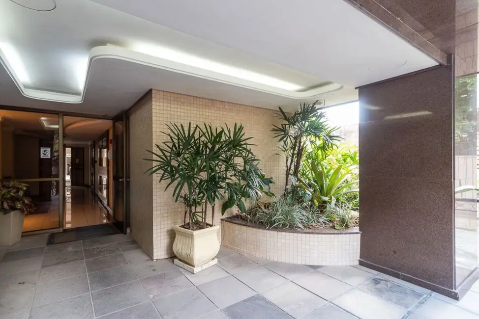 Foto 2 de Apartamento com 3 quartos à venda, 148m2 em Higienópolis, Porto Alegre - RS