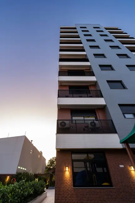 Foto 2 de Apartamento com 3 quartos à venda, 102m2 em Passo da Areia, Porto Alegre - RS