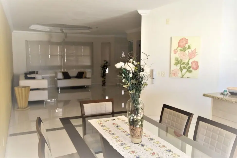 Foto 8 de Casa com 3 quartos à venda, 272m2 em Jardim Itu, Porto Alegre - RS