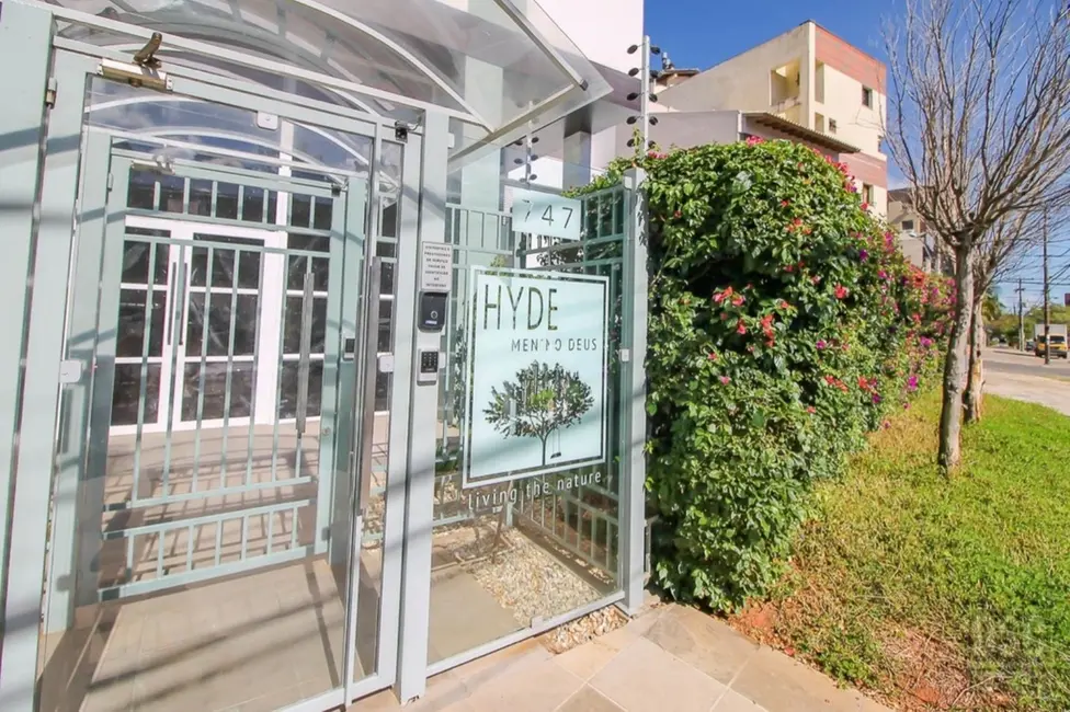 Apartamento com 3 quartos à venda, 110m2 em Menino Deus, Porto Alegre - RS - imagem 3 Foto 3 de Apartamento com 3 quartos à venda, 110m2 em Menino Deus, Porto Alegre - RS