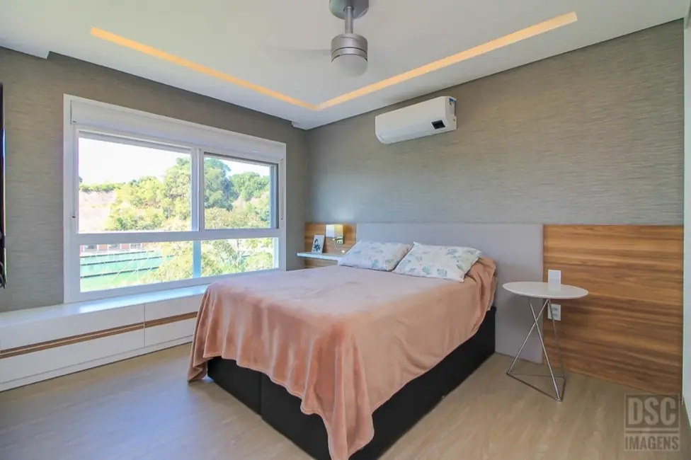 Apartamento com 3 quartos à venda, 110m2 em Menino Deus, Porto Alegre - RS - imagem 9 Foto 9 de Apartamento com 3 quartos à venda, 110m2 em Menino Deus, Porto Alegre - RS