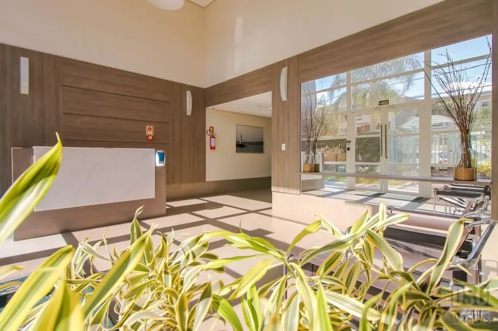 Apartamento com 3 quartos à venda, 110m2 em Menino Deus, Porto Alegre - RS - imagem 6 Foto 6 de Apartamento com 3 quartos à venda, 110m2 em Menino Deus, Porto Alegre - RS