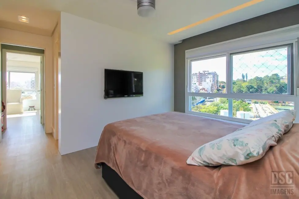 Apartamento com 3 quartos à venda, 110m2 em Menino Deus, Porto Alegre - RS - imagem 8 Foto 8 de Apartamento com 3 quartos à venda, 110m2 em Menino Deus, Porto Alegre - RS