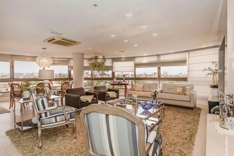 Foto 2 de Apartamento com 3 quartos à venda, 147m2 em Jardim Itu, Porto Alegre - RS