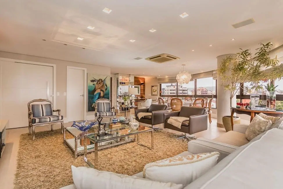 Foto 3 de Apartamento com 3 quartos à venda, 147m2 em Jardim Itu, Porto Alegre - RS