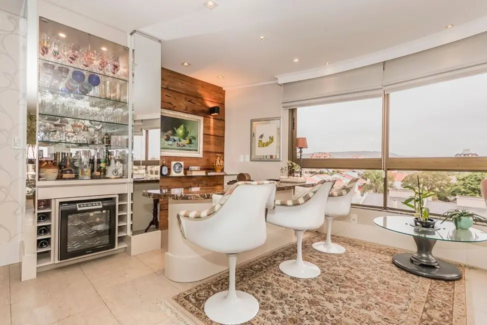 Foto 8 de Apartamento com 3 quartos à venda, 147m2 em Jardim Itu, Porto Alegre - RS