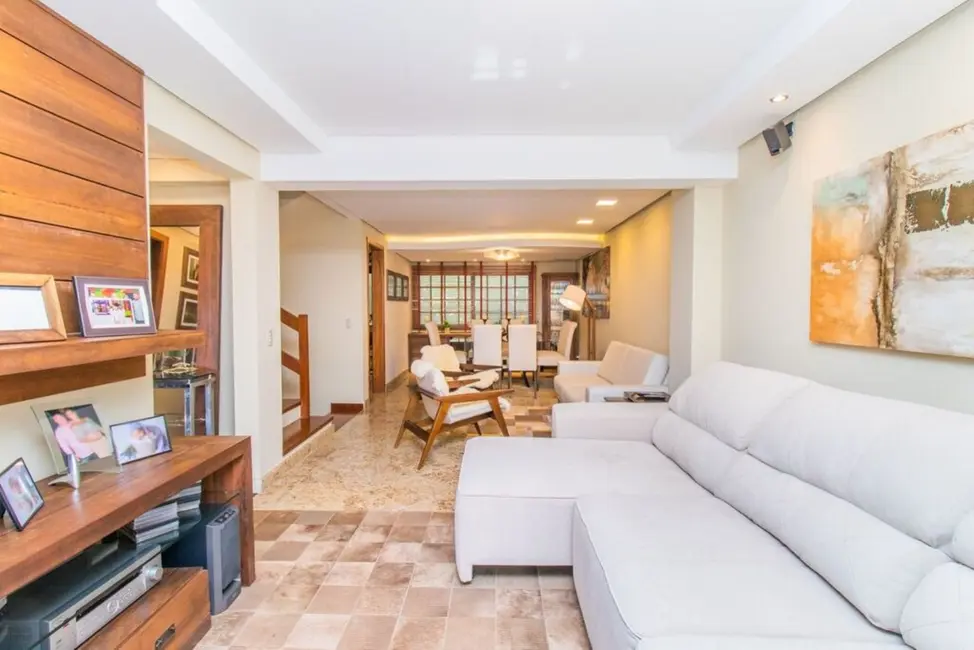 Foto 5 de Casa com 3 quartos à venda, 306m2 em Chácara das Pedras, Porto Alegre - RS