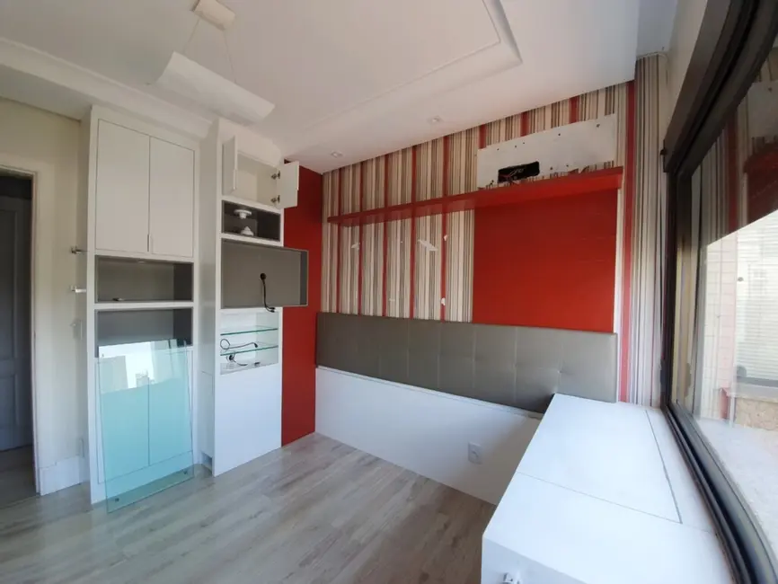 Foto 9 de Apartamento com 3 quartos à venda, 230m2 em Higienópolis, Porto Alegre - RS