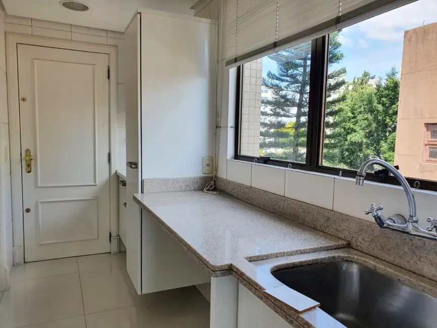 Foto 5 de Apartamento com 3 quartos à venda, 230m2 em Higienópolis, Porto Alegre - RS