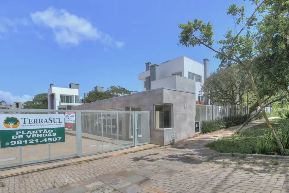 Foto 3 de Casa de Condomínio com 3 quartos à venda, 300m2 em Ipanema, Porto Alegre - RS