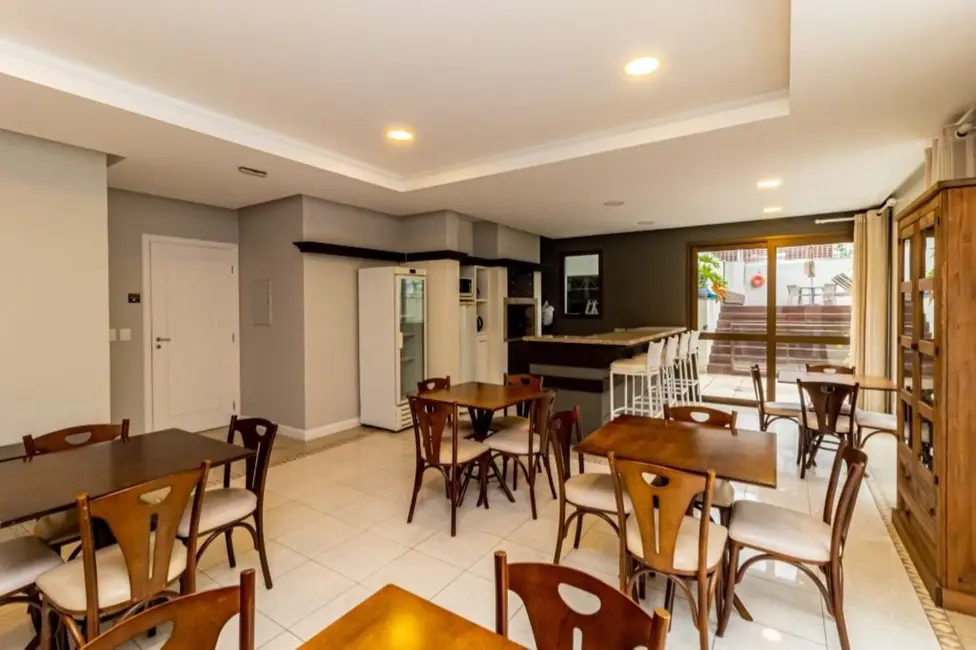 Foto 2 de Apartamento com 3 quartos à venda, 244m2 em Rio Branco, Porto Alegre - RS