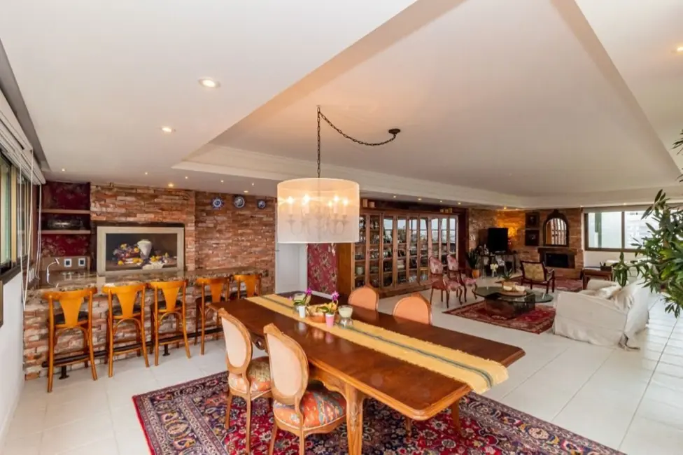 Foto 9 de Apartamento com 3 quartos à venda, 244m2 em Rio Branco, Porto Alegre - RS