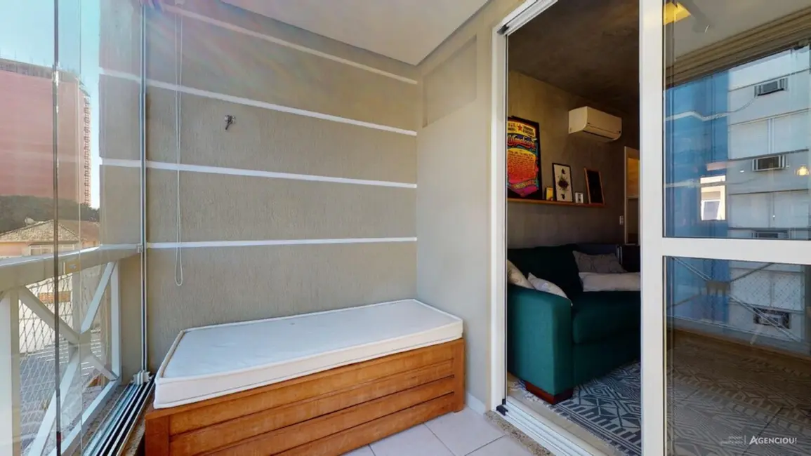 Apartamento com 1 quarto à venda, 54m2 em Menino Deus, Porto Alegre - RS - imagem 8 Foto 8 de Apartamento com 1 quarto à venda, 54m2 em Menino Deus, Porto Alegre - RS